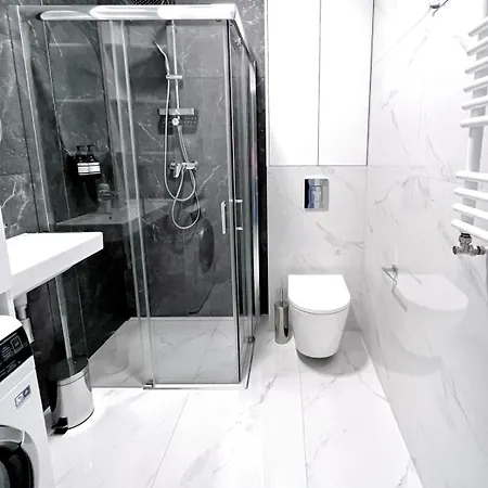 Apartment Kwintesencja Wygody W Centrum By Apartamenty Na Dni Wroclaw Wroclaw
